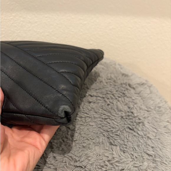 Tory Burch Black Quilted Pouch - Picture 5 of 10